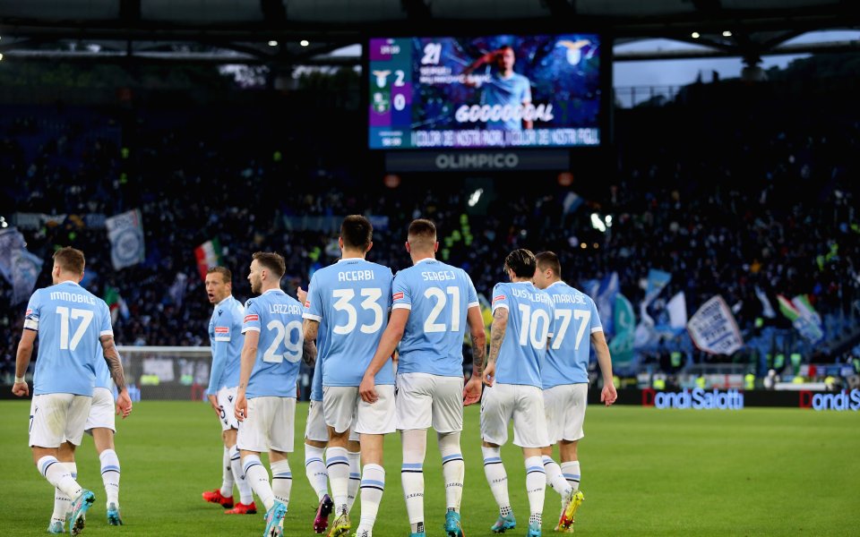 Лацио стигна до победа с 2:1 над Сасуоло, въпреки че