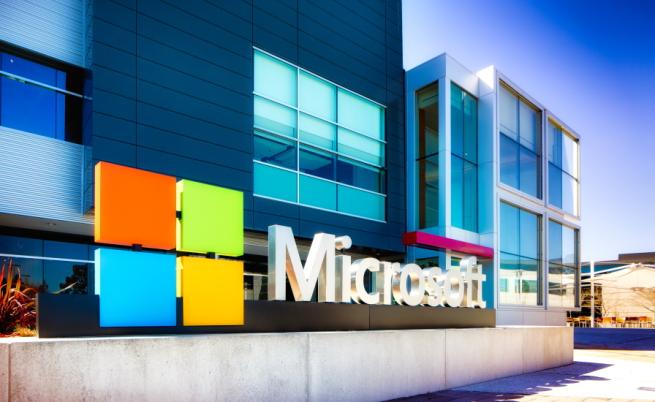 Microsoft ще работи с профсъюзи, за да пази от AI