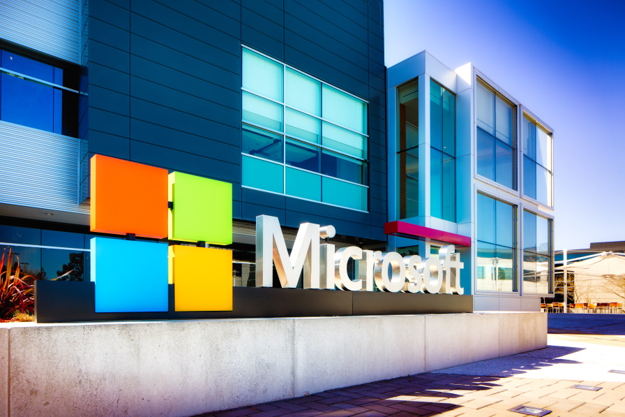 <p>Опаковки на продуктите на <strong>Microsoft </strong>са&nbsp;продукт&nbsp;на Exmark - компания, изградена на гърба на затворническите работници в САЩ.</p>