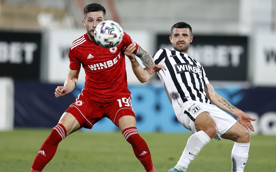 Отборът на ЦСКА гостува на Локомотив Пловдив в отложен мач