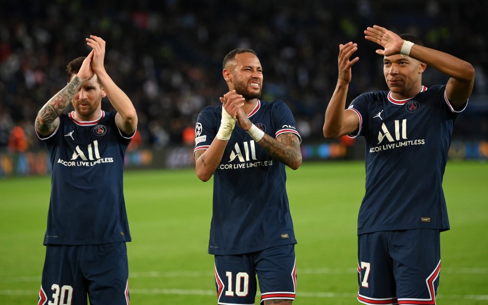 Нападателят на ПСЖ Неймар се възхищава на играта в един