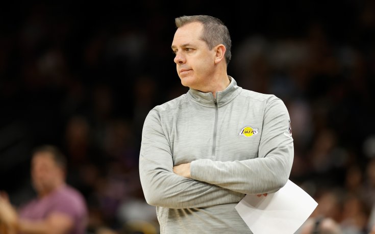 ЛА Лейкърс уволнява треньора си още днес