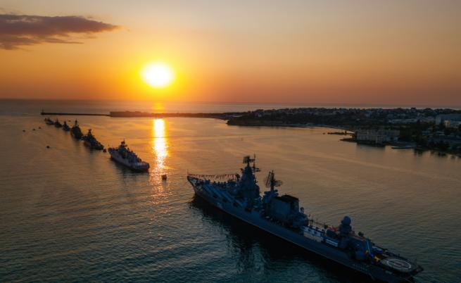 Украйна съобщи, че е ударила крайцера 