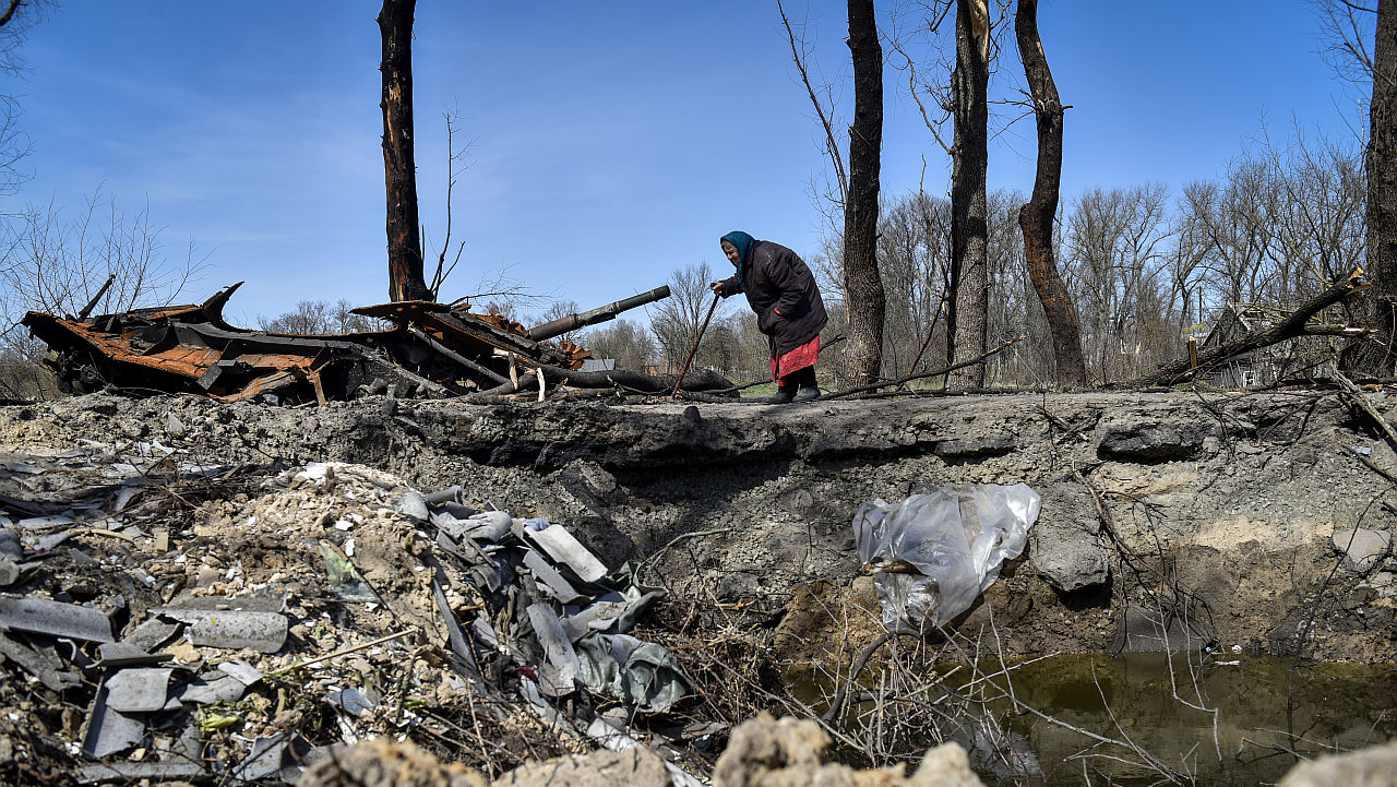 "Може да изглежда като спасение, но не е": Мрачни настроения сред жителите на Киев заради мирното предложение