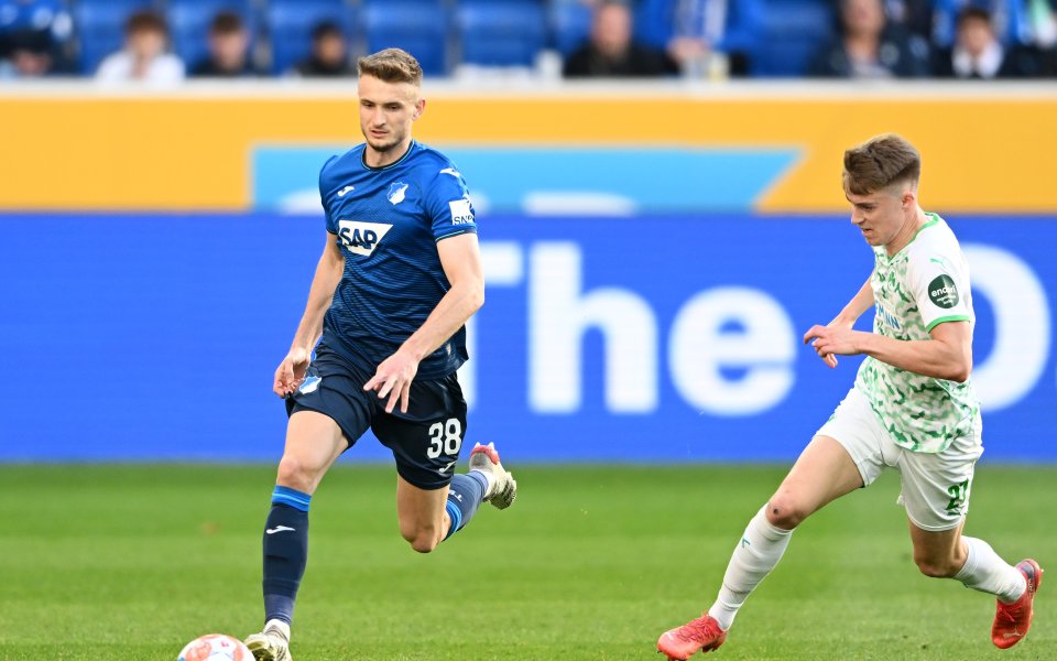 Четири кръга преди края на първенството Гройтер Фюрт е на