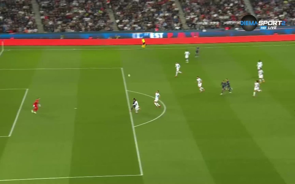 Парижани поведоха в резултата още с първата си голова ситуация