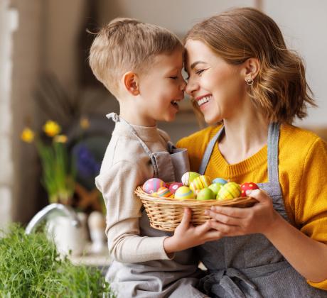 Най големият християнски празник който ни връща вярата в доброто и
