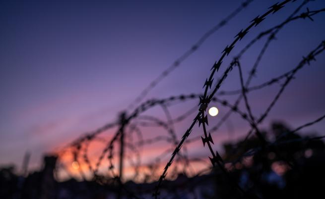 Киев обвини Русия, че затваря военнопленници в лагери
