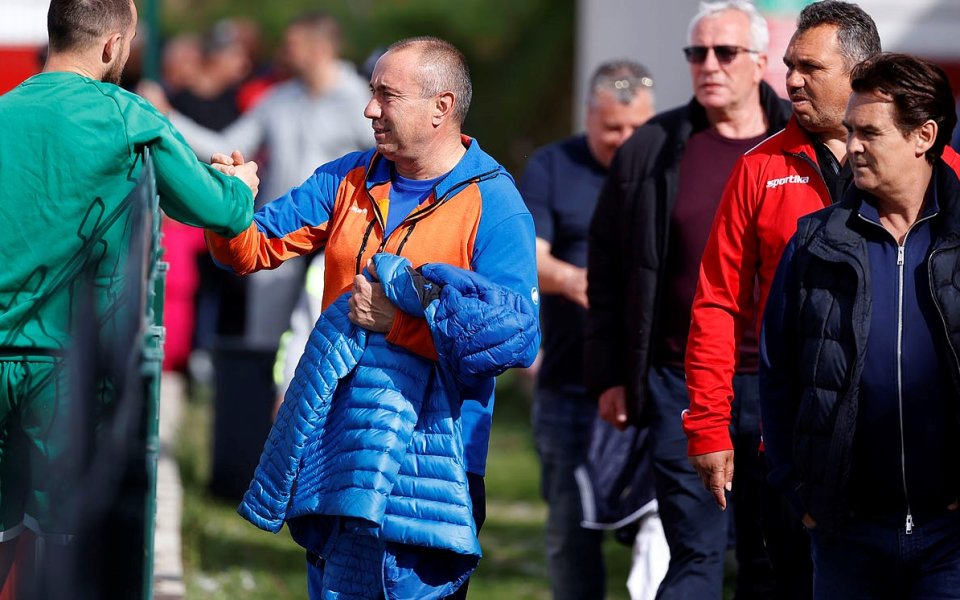 Станимир Стоилов държи да подсили Левски във всички линии. При