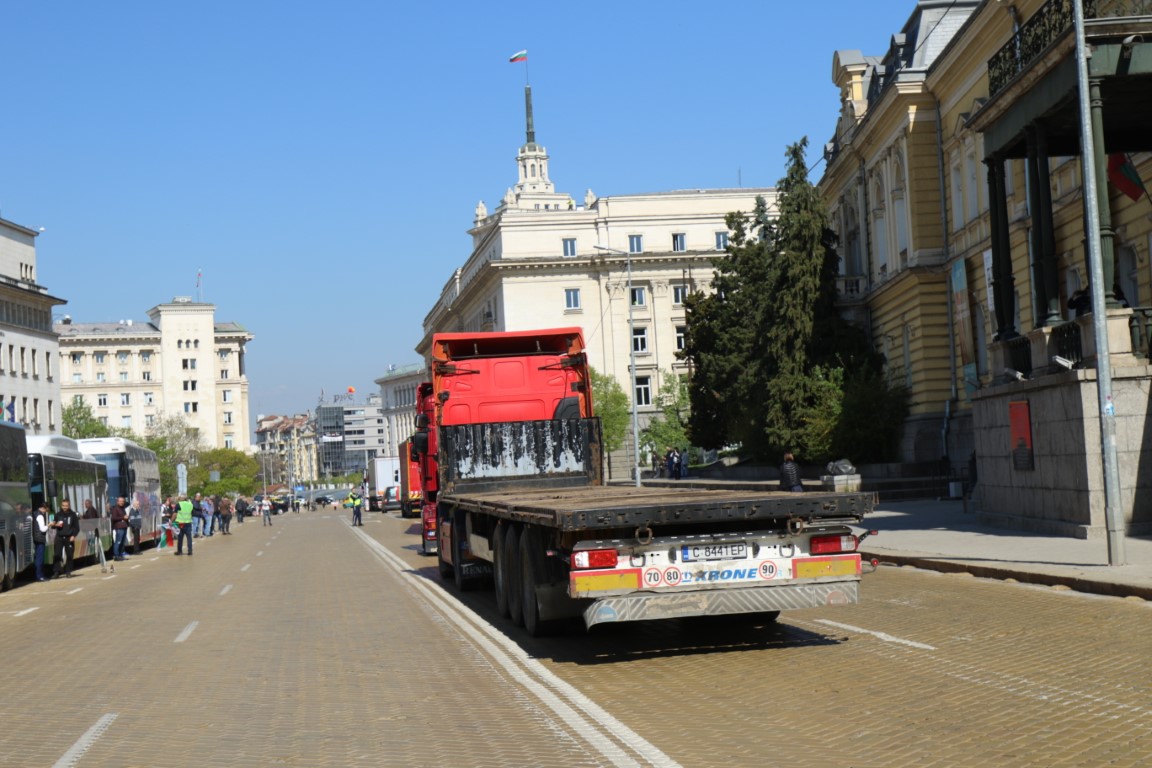 <p>Протест на превозвачите в София</p>