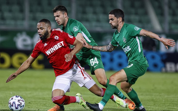 Невеж ЦСКА катастрофира в Разград! Лудогорец разказа играта на Алън Пардю и компания