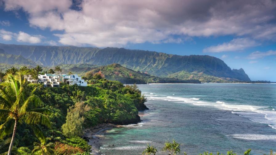 Река Ханалей се помещава на остров Хавай, който също е част от Щатите. Тя се отличава заради тропичния климат, който островът предоставя. Гледките, които се откриват покрай нея си заслужават посещението.
