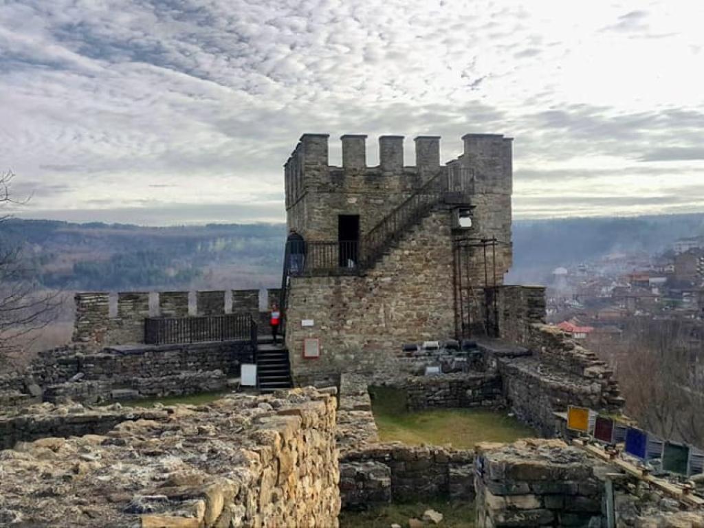 Дете се е изгубило днес на крепостта Царевец във Велико