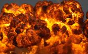 Стотици експлозии и пожар в промишлено предприятие край Детройт (ВИДЕО)