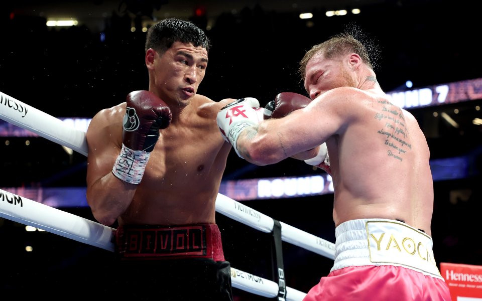 Канело Алварес в момента се възстановява от операция на китката.