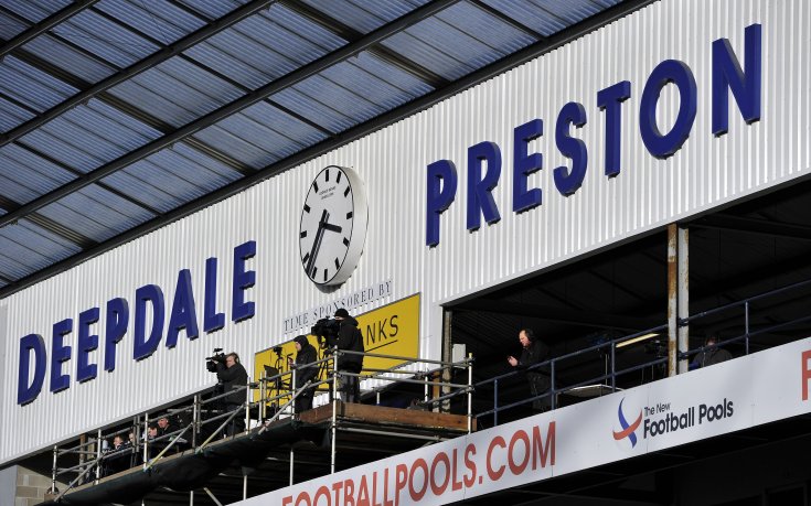 Невиждано! Английски клуб изгони 13 играчи наведнъж