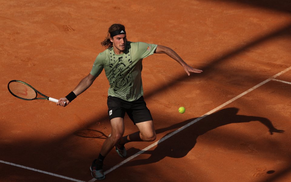 Стефанос Циципас се класира за 1/4-финалите на силния тенис турнир