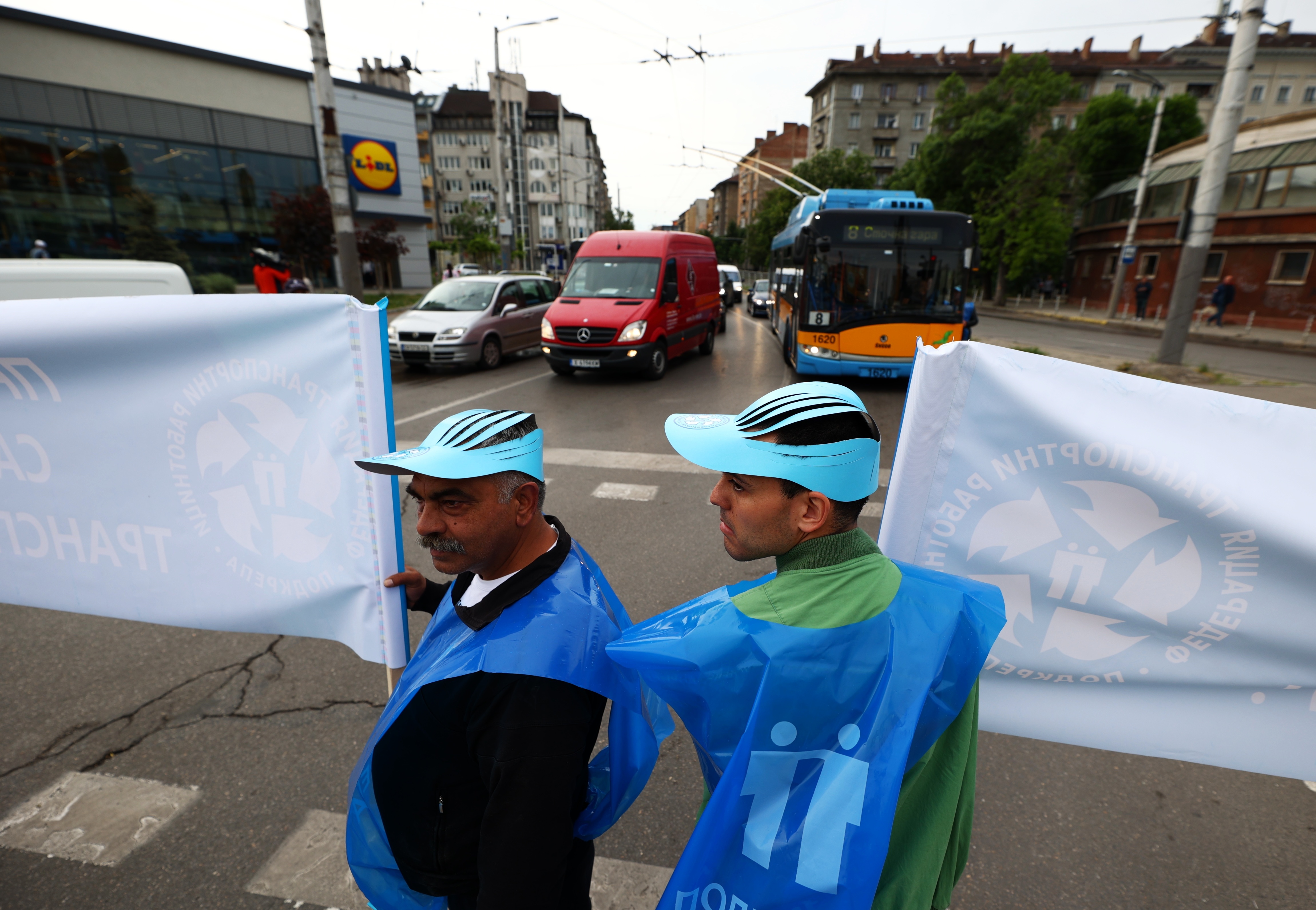 <p>Представители на транспортния сектор протестират в София.</p>