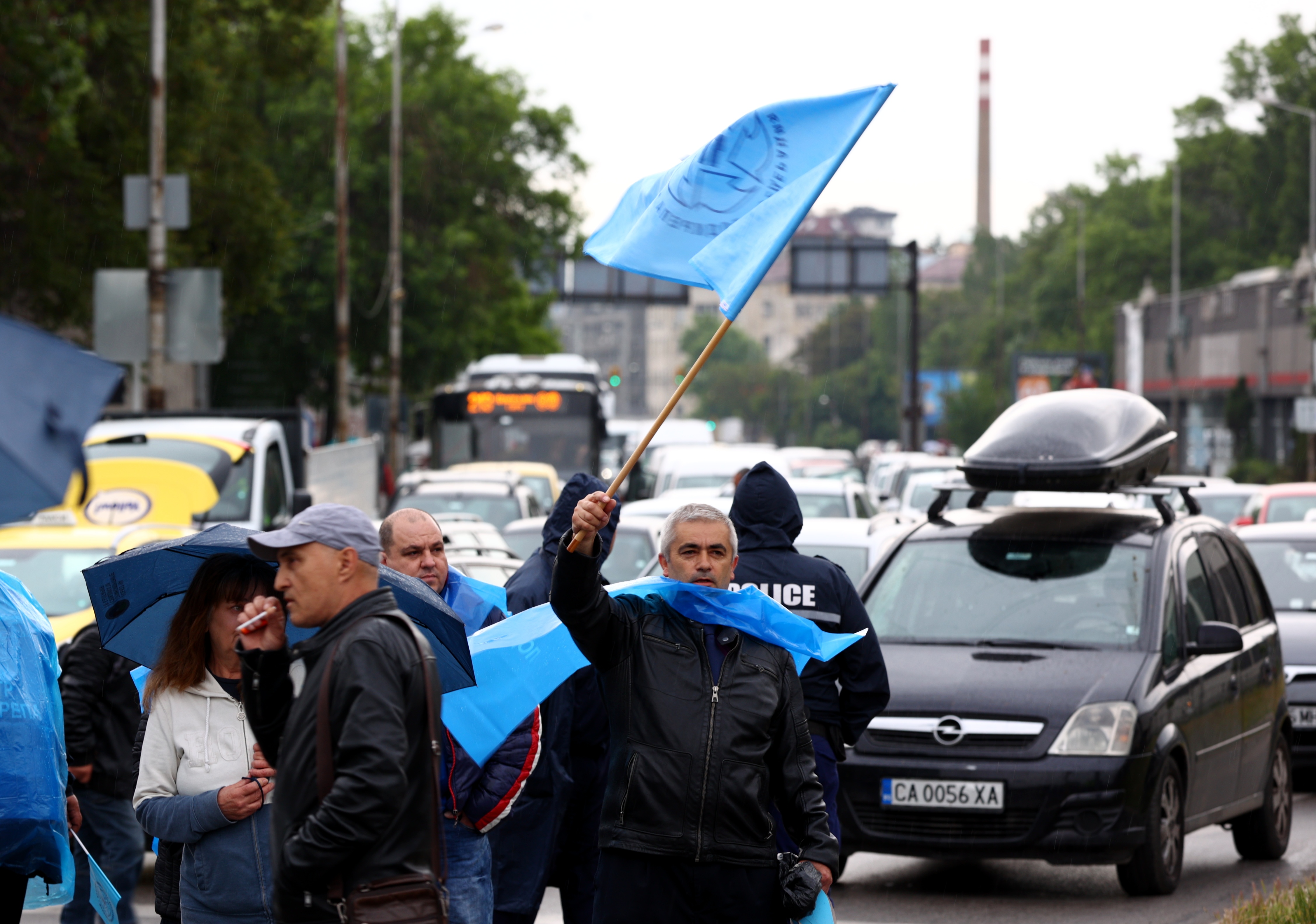 <p>Представители на транспортния сектор протестират в София.</p>