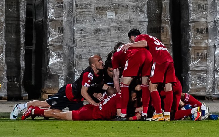 ЦСКА 1948 пусна в продажба новите фланелки