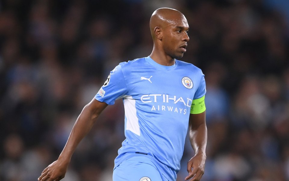 Капитанът на Манчестър Сити Фернандиньо отдаде почит на мениджъра Пеп