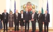 Президентът Румен Радев удостои с висши държавни отличия шестима изтъкнати български учени