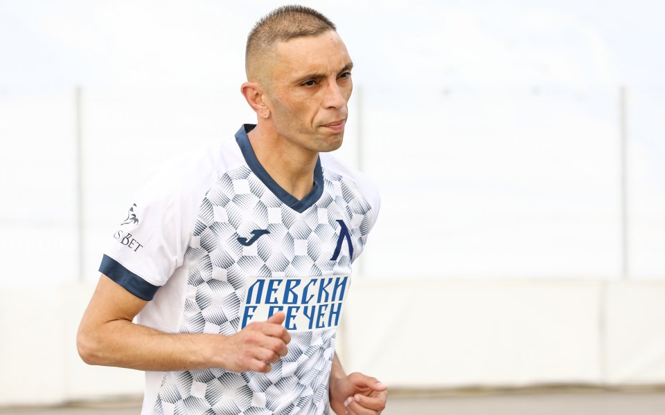 Мариян Огнянов се раздели с новак във Втора лига