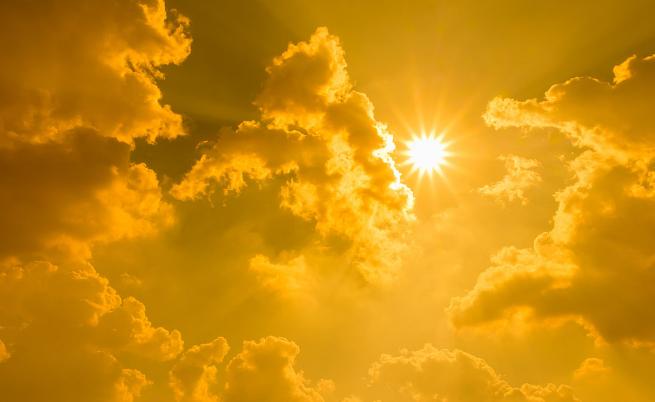 Над 30 градуса на сянка: Ето къде бе достигнат температурен рекорд