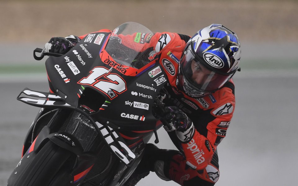 Маверик Винялес спечели спринтовото състезание в MotoGP в Остин