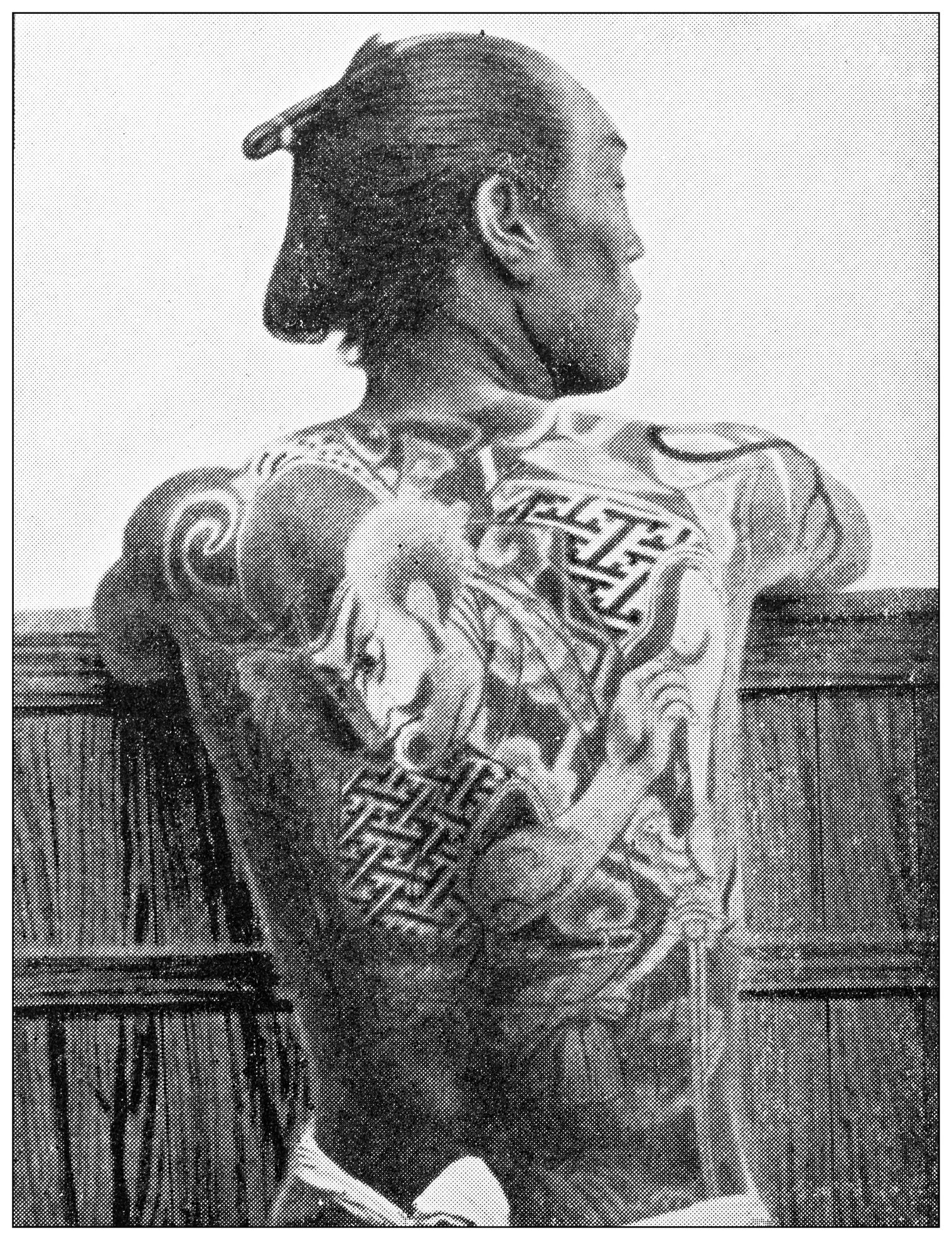 <p><strong>Татуировки&nbsp;в Япония</strong></p>

<p>Традиционно татуировките в Япония започват да се използват като средство за изразяване на обществения статус, както и като духовни символи за защита и преданост. С течение на времето обаче татуировките се превръщат във форма на наказание за затворниците и стигмата нараства. След Втората световна война татуировките са забранени от императора на Япония в опит да се подобри имиджът на страната на Запад. Макар че татуировките вече не са забранени, все още съществува силно отрицание срещу тях.</p>