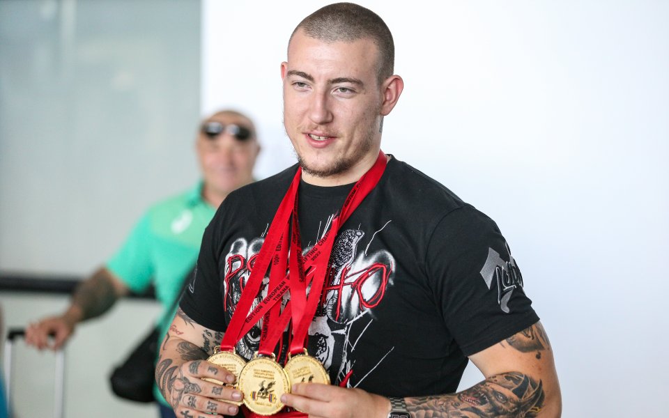 Европейският шампион по вдигане на тежести &ndash; Христо Христов, се