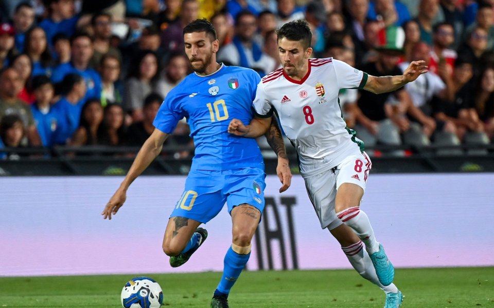 Унгария приема Италия в последния мач от група 3 на