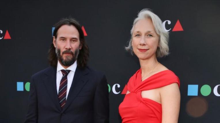  Киану Рийвс и Александра Грант на аления килим на MOCA церемония 