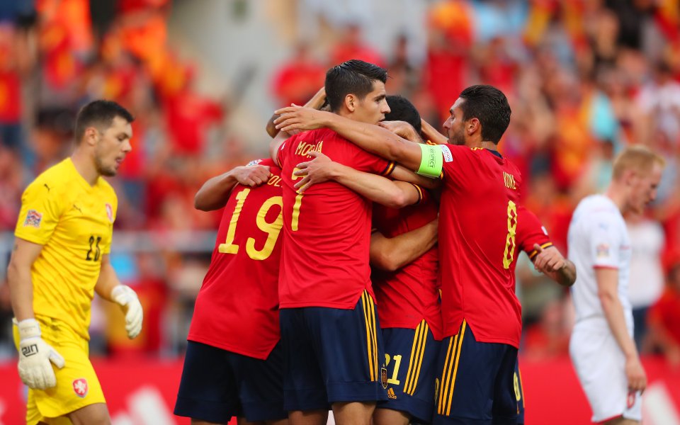 Отборът на Испания надви Чехия с 2:0 в мач от