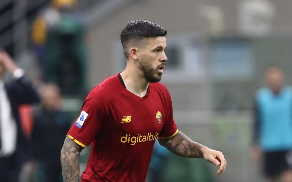 Бъдещето на Карлес Перес остава неясно. Крилото така и не