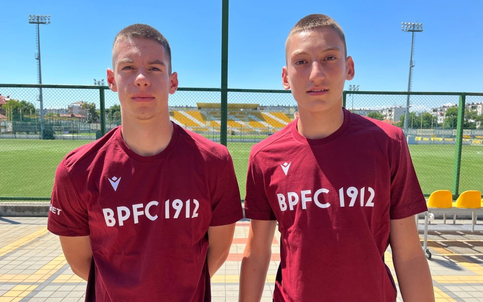 Ботев (Пловдив) подписа с двама млади вратари от школата на