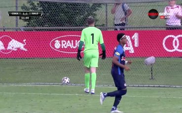 Ред Бул Залцбург обърна в началото на втората част