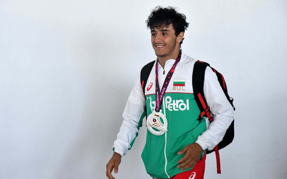 Едмонд Назарян се класира на финал в категория до 60