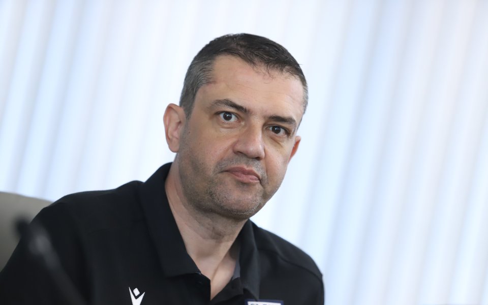 Шефът на Съдийската комисия към БФС Виктор Кашай даде пресконференция