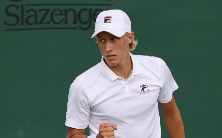 Синът на тенис легенда стартира с победа на турнир в София