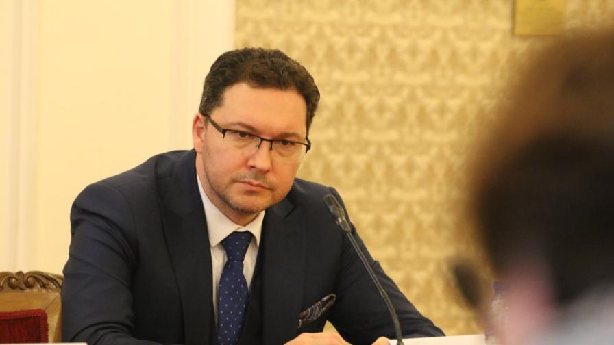 Даниел Митов: Няма да подкрепим свалянето на имунитета на който и да било депутат