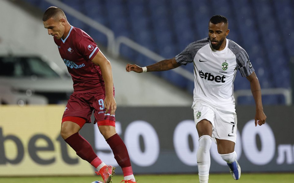 Халфът на Лудогорец, Алекс Сантана, ще пие шампанското за играч