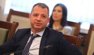 Официално: Делян Добрев внесе оставката си в Народното събрание