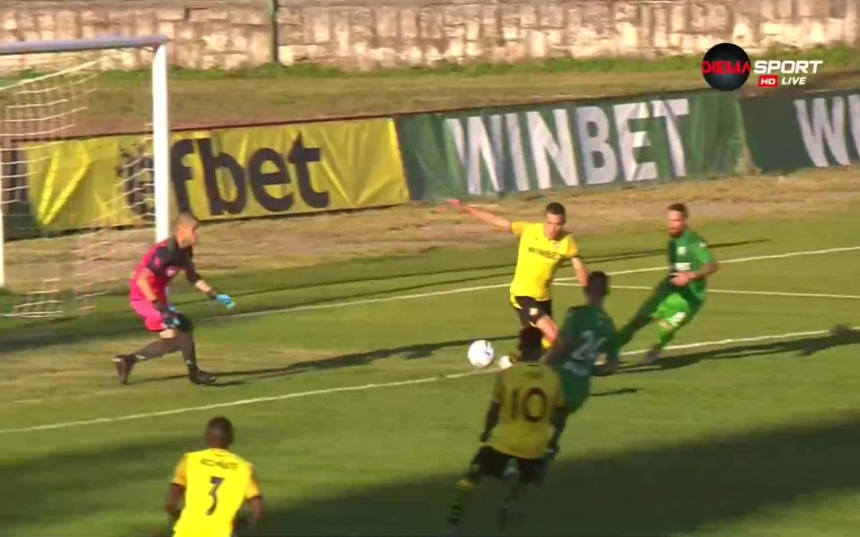 В 54-ата минута Ботев Пловдив изравни резултата във Враца. Пас