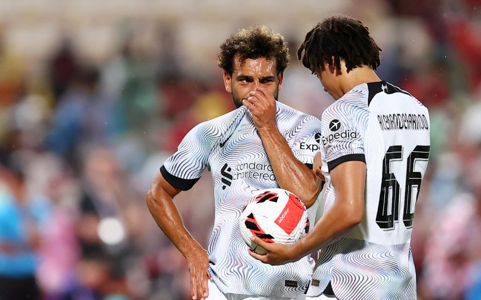 Трент Александър-Арнолд е много щастлив, че продължава връзката си по