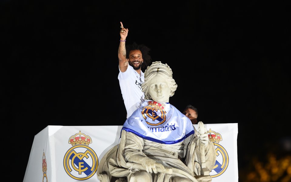 Олимпик Лион търси ляв бек. На отбора е бил предложен