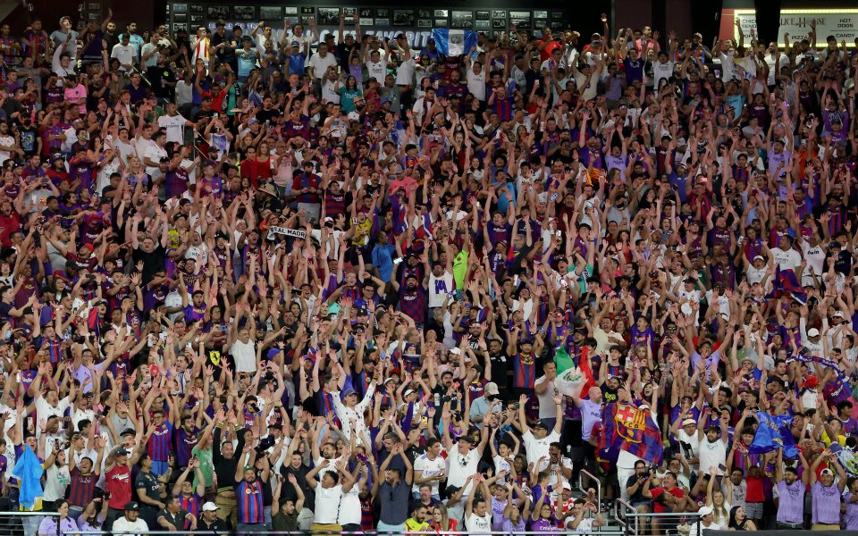 Защитникът на Барселона Жерар Пике беше освиркван по време на