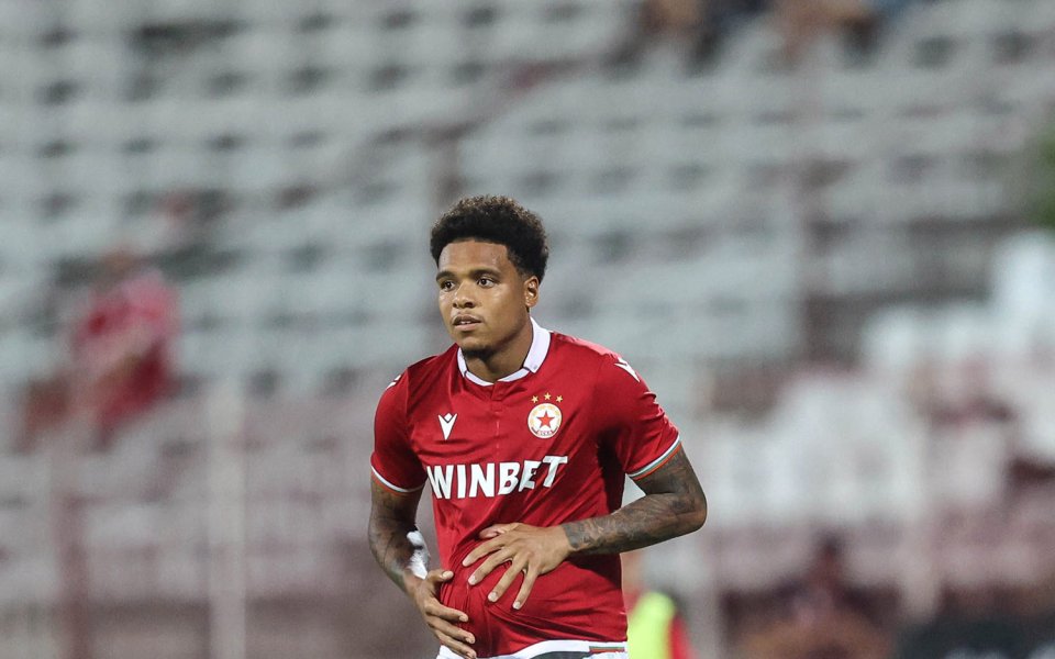 Левият бранител на ЦСКА &ndash; Брадли де Нойер, със сигурност