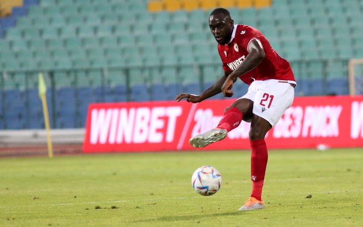 ЦСКА започва преговори с полузащитник