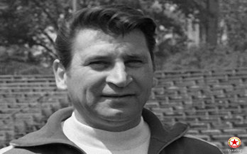 От ЦСКА почетоха една от най-големите легенди на клуба Манол